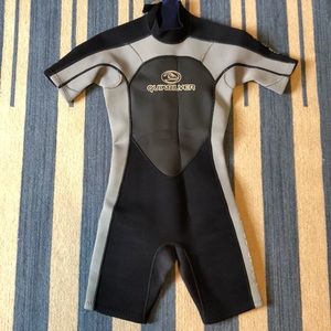 Quicksilver Shortie Wetsuit in Gray + Black